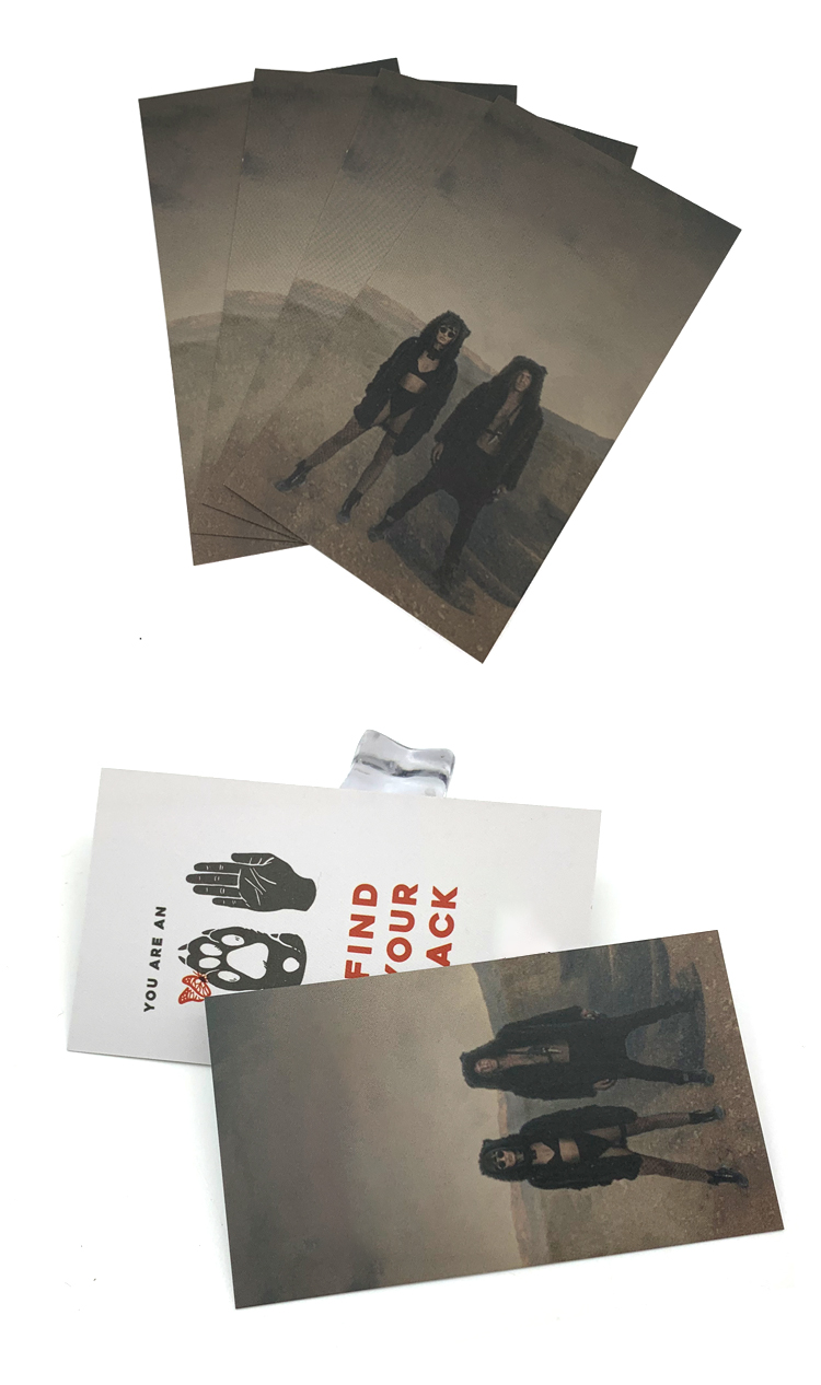 hang tag pakaian cetak CMYK khusus dengan gambar
